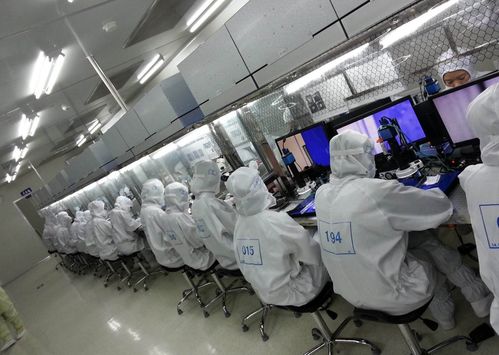 4000元工资与亲戚的冷眼 一场关于尊严与网络生存的博弈